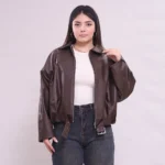 کت چرم زنانه رنگ قهوه ای مدل اورسایز نمای روبرو