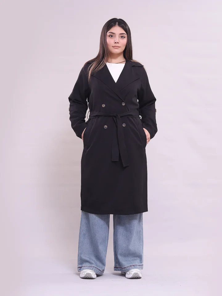 ترنچ کت زنانه نمای روبرو با دکمه بسته