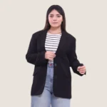 کت زنانه دو دکمه مشکی نمای روبرو