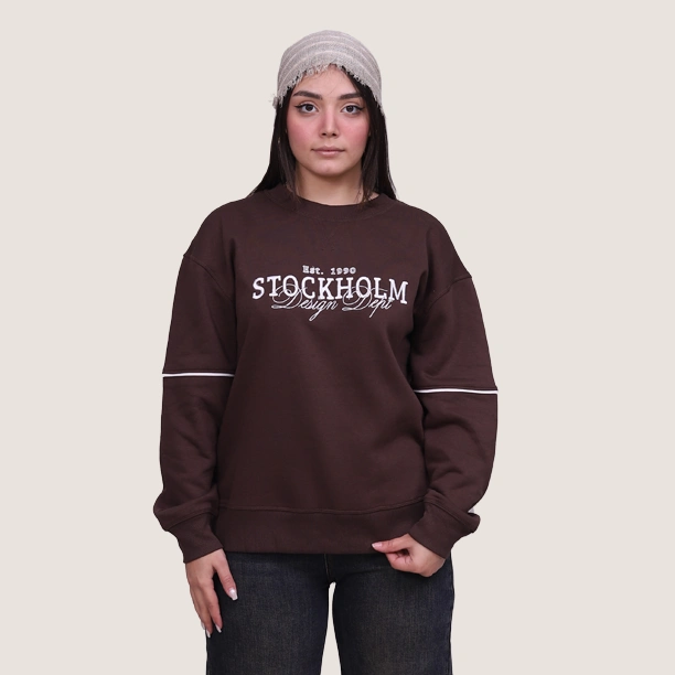 sila-womens-printed-sweatshirt-stockholm-front-612×612 دورس زنانه طرح دار رنگ قهوه ای نمای جزئیات روبرو